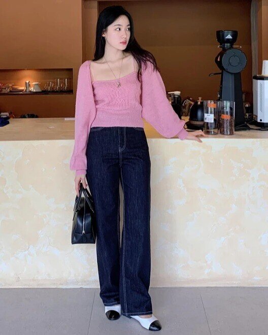 Áo thun trắng sắp bị "soán ngôi", kiểu áo này mới là "chân ái" quanh năm của chị em, càng diện càng trẻ sang - 2