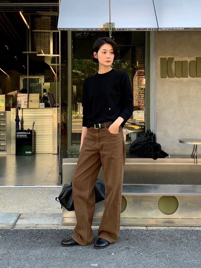 Áo len cứ phối với 2 kiểu quần này là đẹp "bất bại", diện đi đâu cũng chuẩn không phải bàn - 10