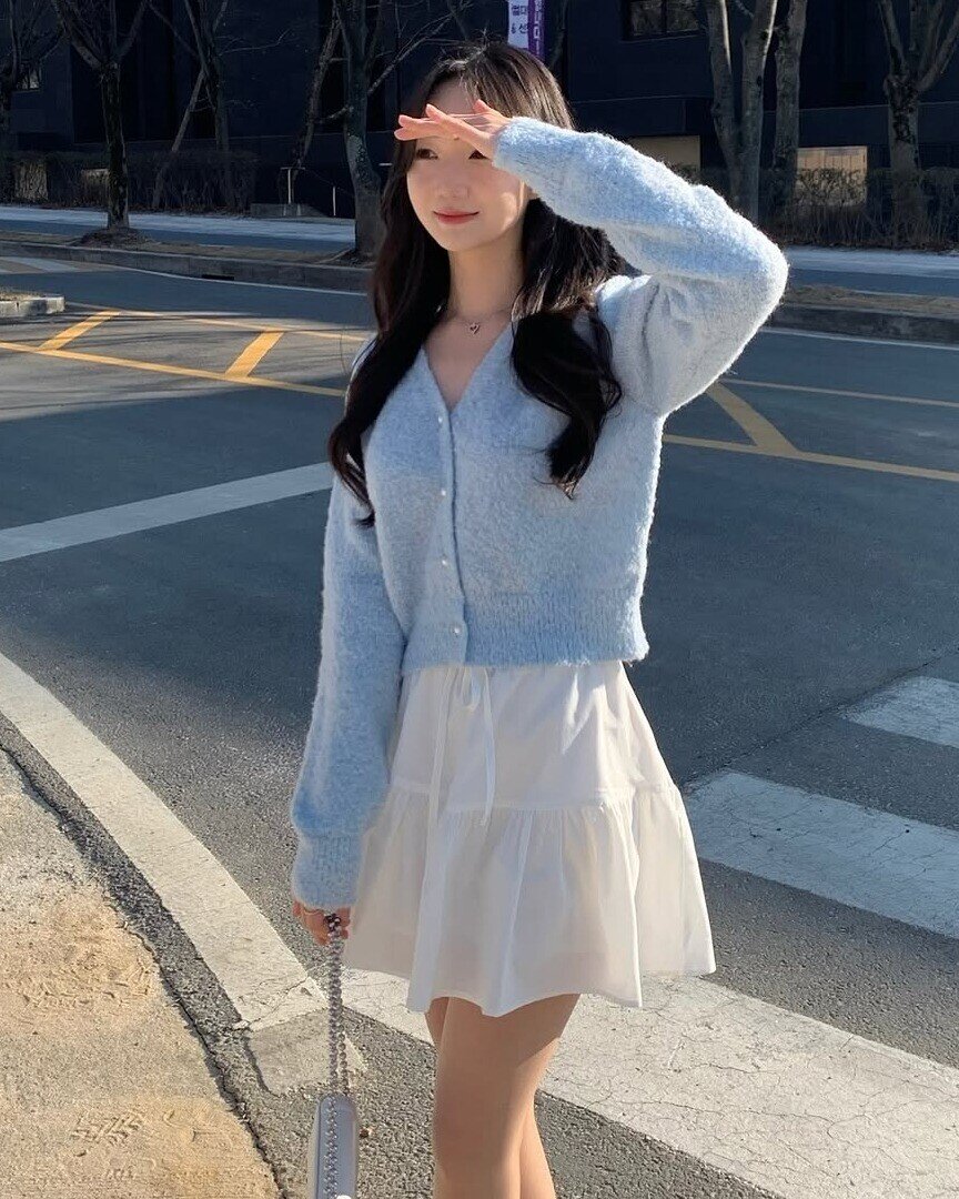 Gái Hàn mặc đơn giản mà vẫn &#34;chanh sả&#34; như dát đồ hiệu, thì ra là nhờ có 5 món đồ này - 8