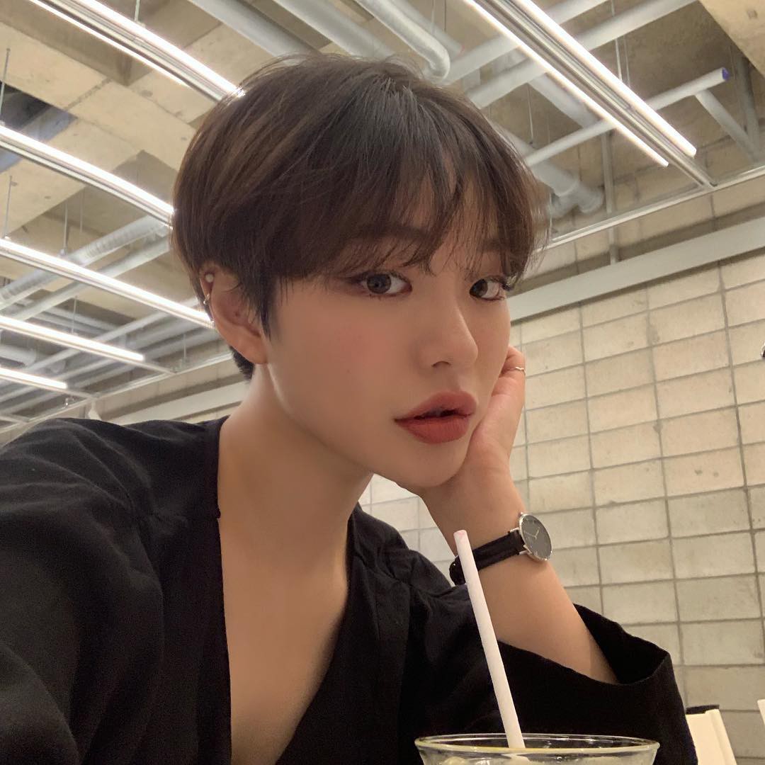 Phụ nữ trên 40 mê tóc ngắn phải thử 1 trong 5 kiểu này: Trẻ ra vài tuổi, khí chất tăng bội phần - 19