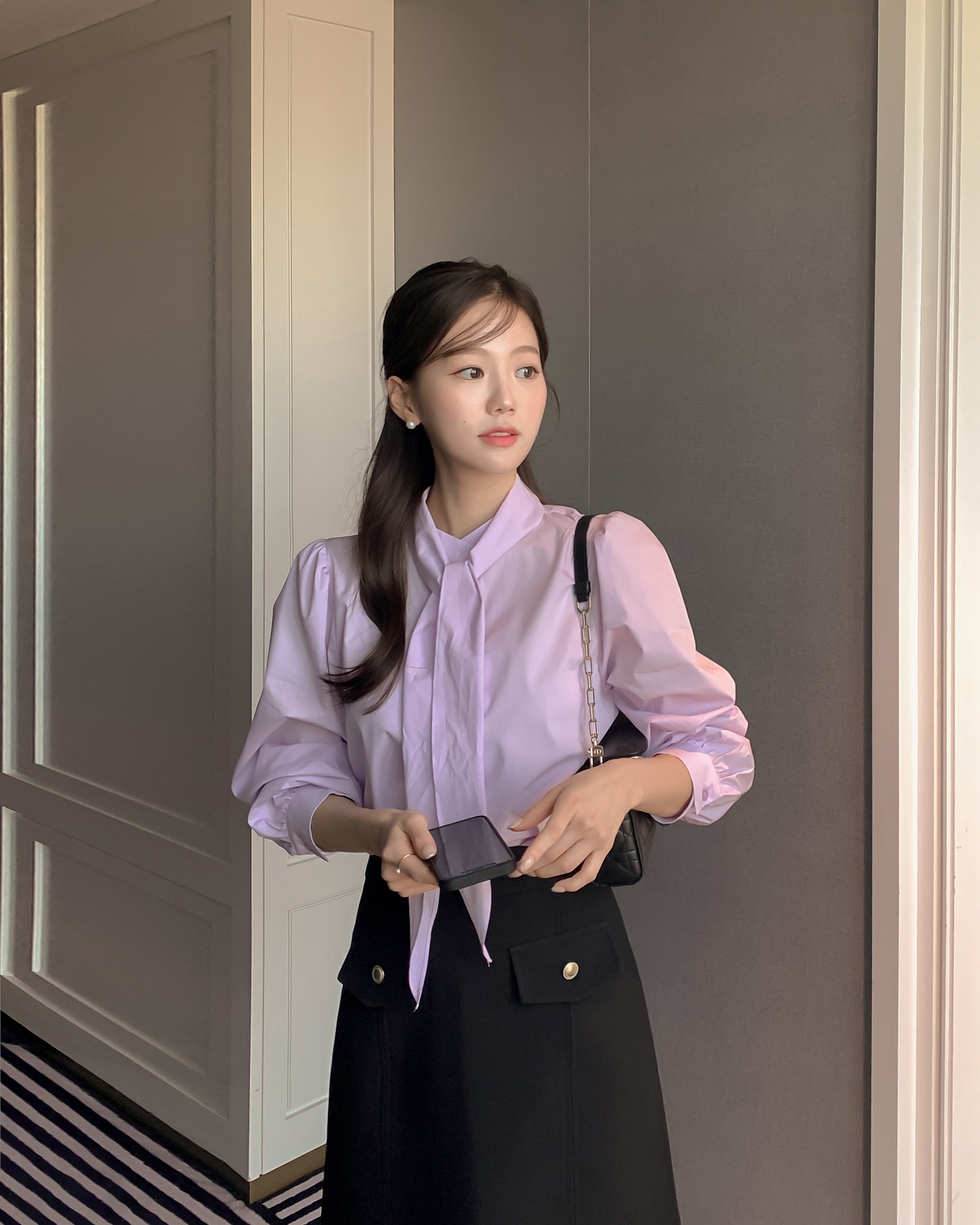 Mùa đông thích mặc chân váy suông, chị em sắm ngay 4 kiểu áo này để phối cùng là đẹp chuẩn chỉnh, tôn dáng khỏi nghĩ - 3