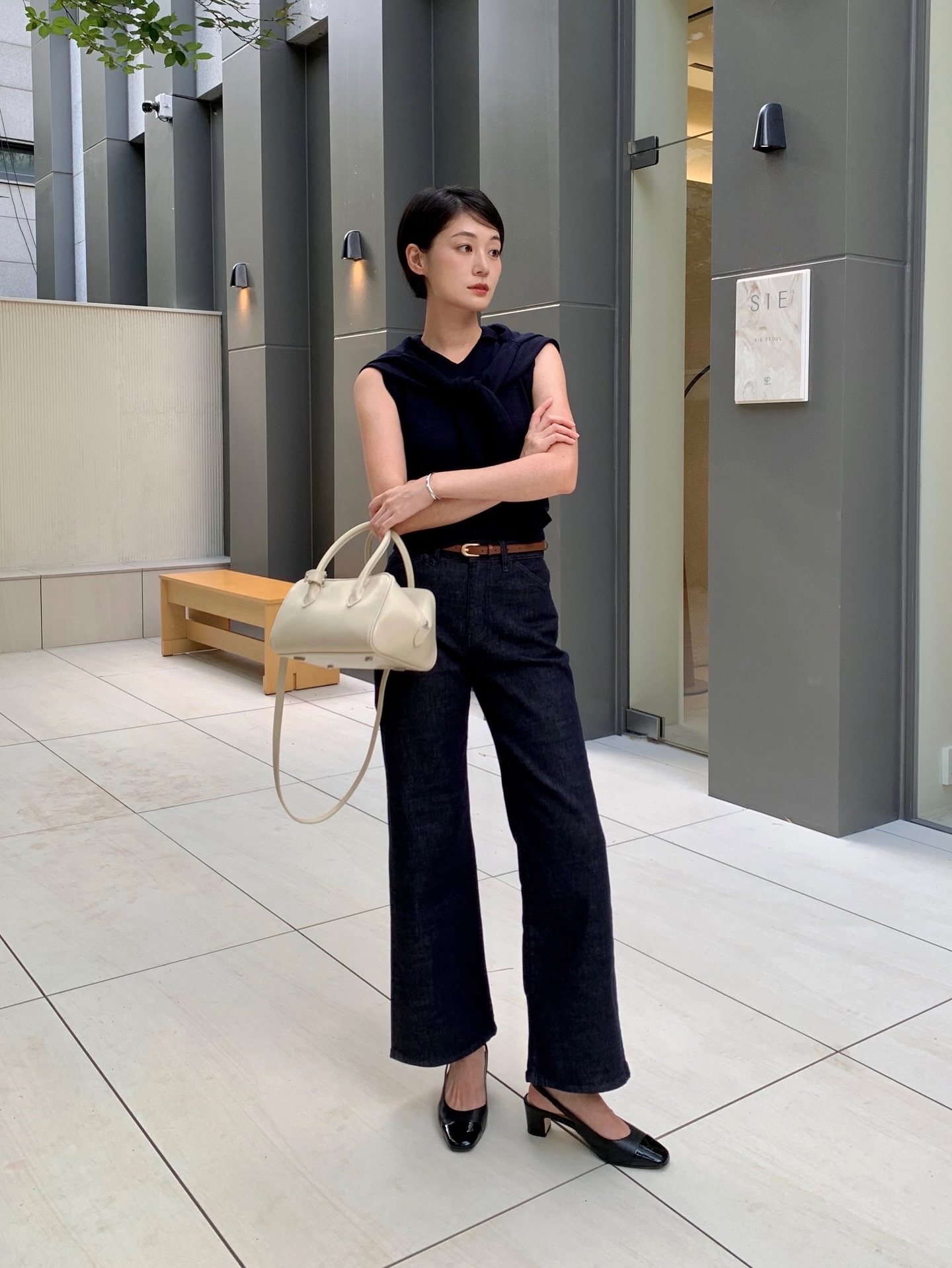 Chị em sau 30 tuổi vẫn diện 3 kiểu quần jeans này mà không biết đang bị dìm dáng mỗi ngày - 4