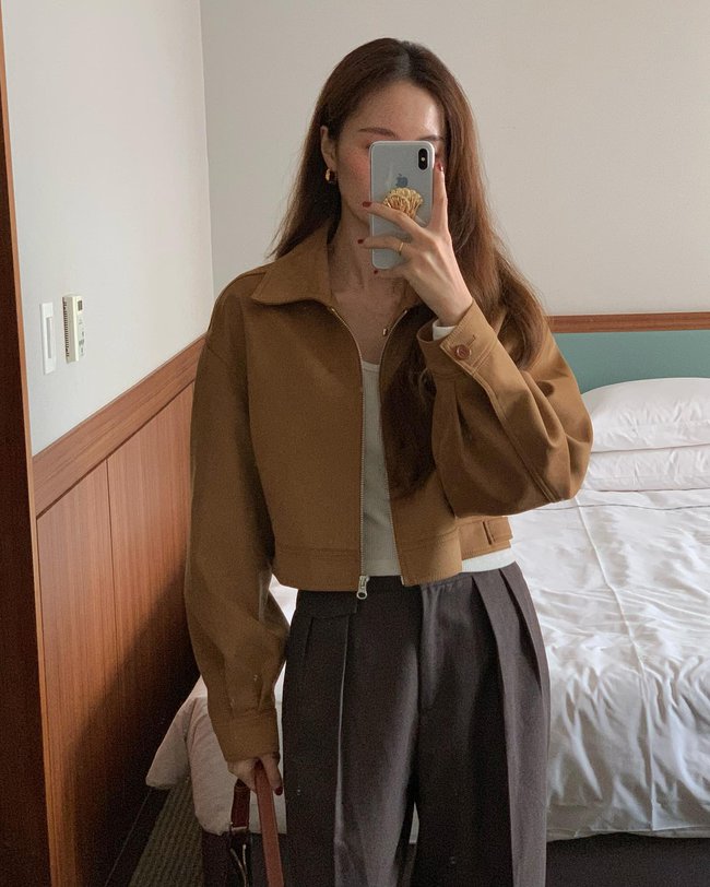 Màu nâu bất ngờ &#34;lên ngôi&#34; trong mùa đông 2025, hội yêu thời trang phải sắm ngay 5 item để mặc đâu cũng đẹp - 4