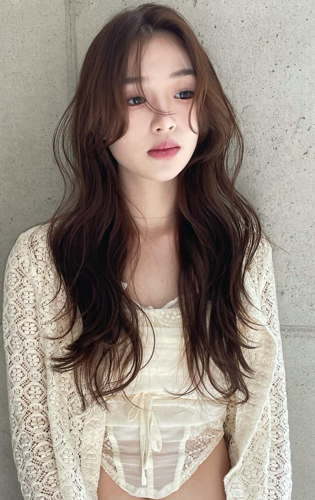 5 kiểu giúp nàng tóc mỏng trông dày bồng bềnh, mặt nhỏ hơn thấy rõ - 13