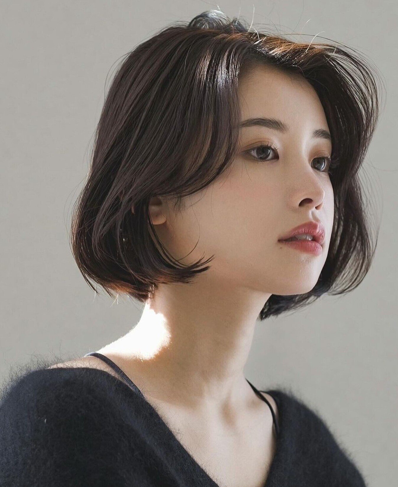 Nàng công sở muốn &#34;trẻ sang&#34; nên thử 4 kiểu layer này: Tôn mặt nhỏ gọn, che khuyết điểm cực khéo! - 1