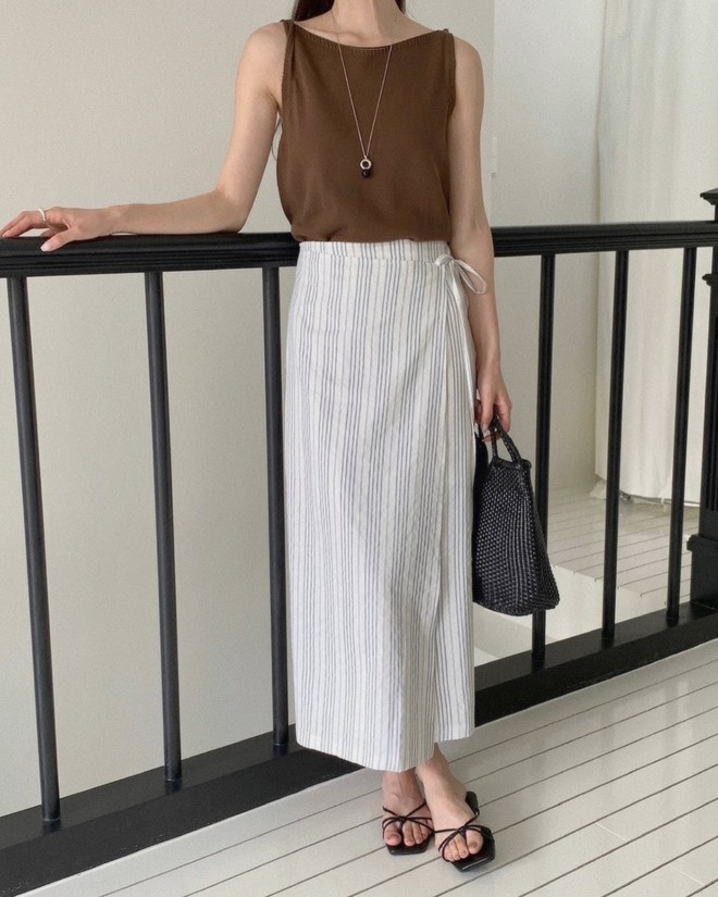 Phụ nữ U40 muốn &#34;cưa sừng làm nghé&#34; phải có 4 kiểu giày này trong tủ đồ: Diện đồ nào cũng sang, trẻ ra hơn vài tuổi - 14