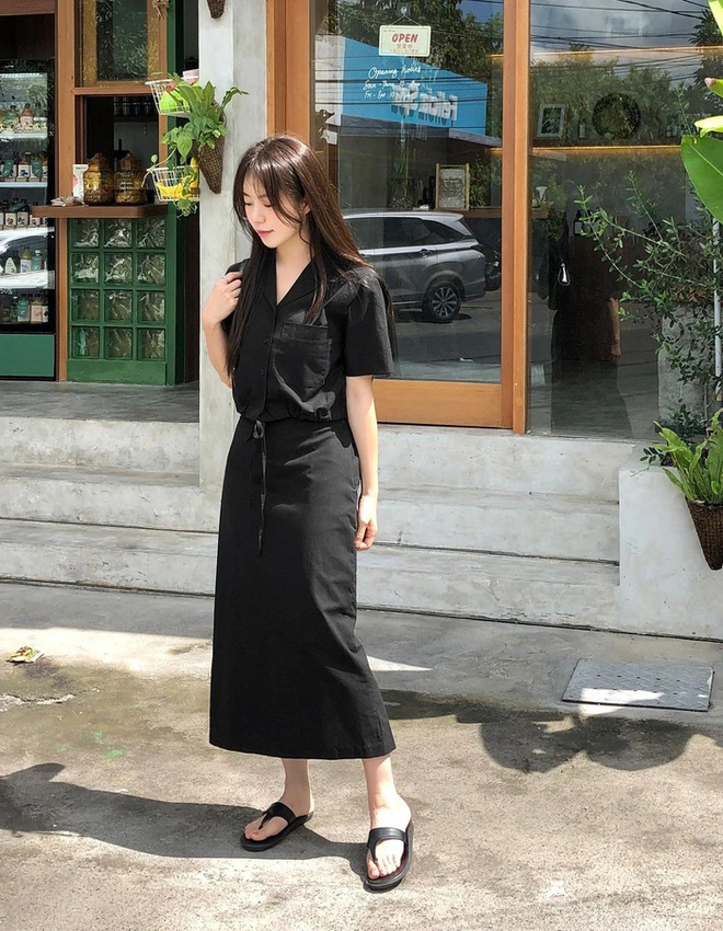 Mặc chân váy xuyên tuần, tôi nhận ra 4 dáng &#34;hack chân&#34; thần kỳ, chị em công sở nào cũng nên có - 6