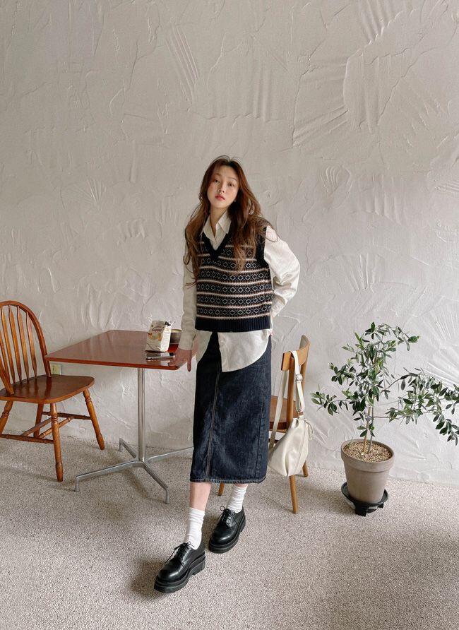 Phụ nữ trên 40 phải sắm ngay 4 kiểu denim giúp trẻ hoá phong cách, mặc đi làm hay đi chơi đều đẹp - 6