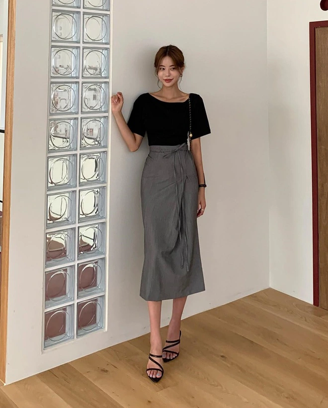 Mặc chân váy xuyên tuần, tôi nhận ra 4 dáng &#34;hack chân&#34; thần kỳ, chị em công sở nào cũng nên có - 7