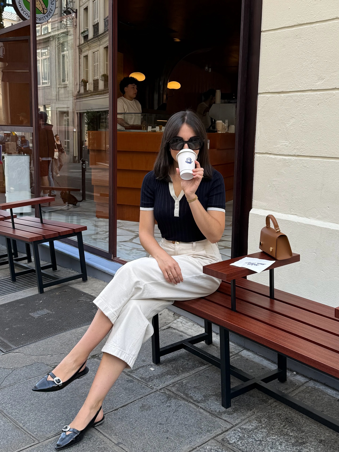 Chị em sau 35 tuổi nhất định phải có 5 đôi giày này trong tủ đồ, diện mùa nào cũng hợp mà nhìn trẻ hơn tuổi - 7