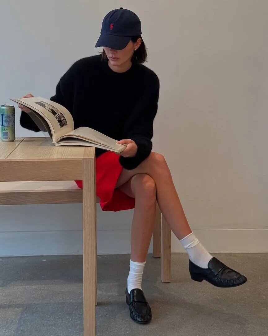 5 kiểu giày là &#34;chân ái&#34; cho mọi độ tuổi, mặc gì cũng sang mà vẫn thoải mái cả ngày - 2