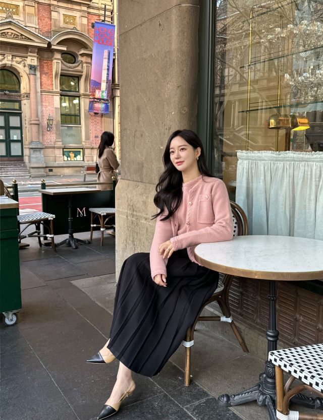 Chị em sau 35 tuổi nhất định phải có 5 đôi giày này trong tủ đồ, diện mùa nào cũng hợp mà nhìn trẻ hơn tuổi - 8