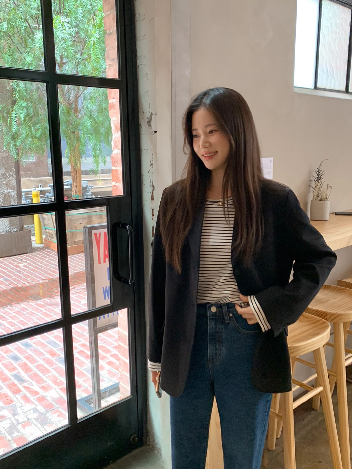 Blazer thường bị &#34;thất sủng&#34; vào mùa đông, ai ngờ mix với 4 món này lại &#34;cứu nguy&#34; cực đỉnh! - 8