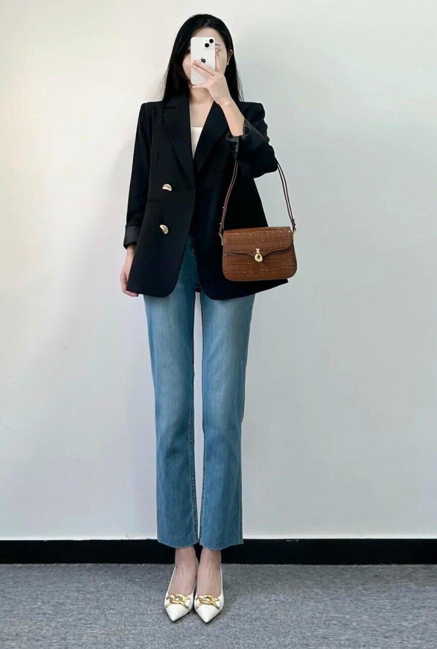 Chị em công sở mải mê diện áo blazer, biết mix cùng 4 kiểu quần này là sang ngay - 2