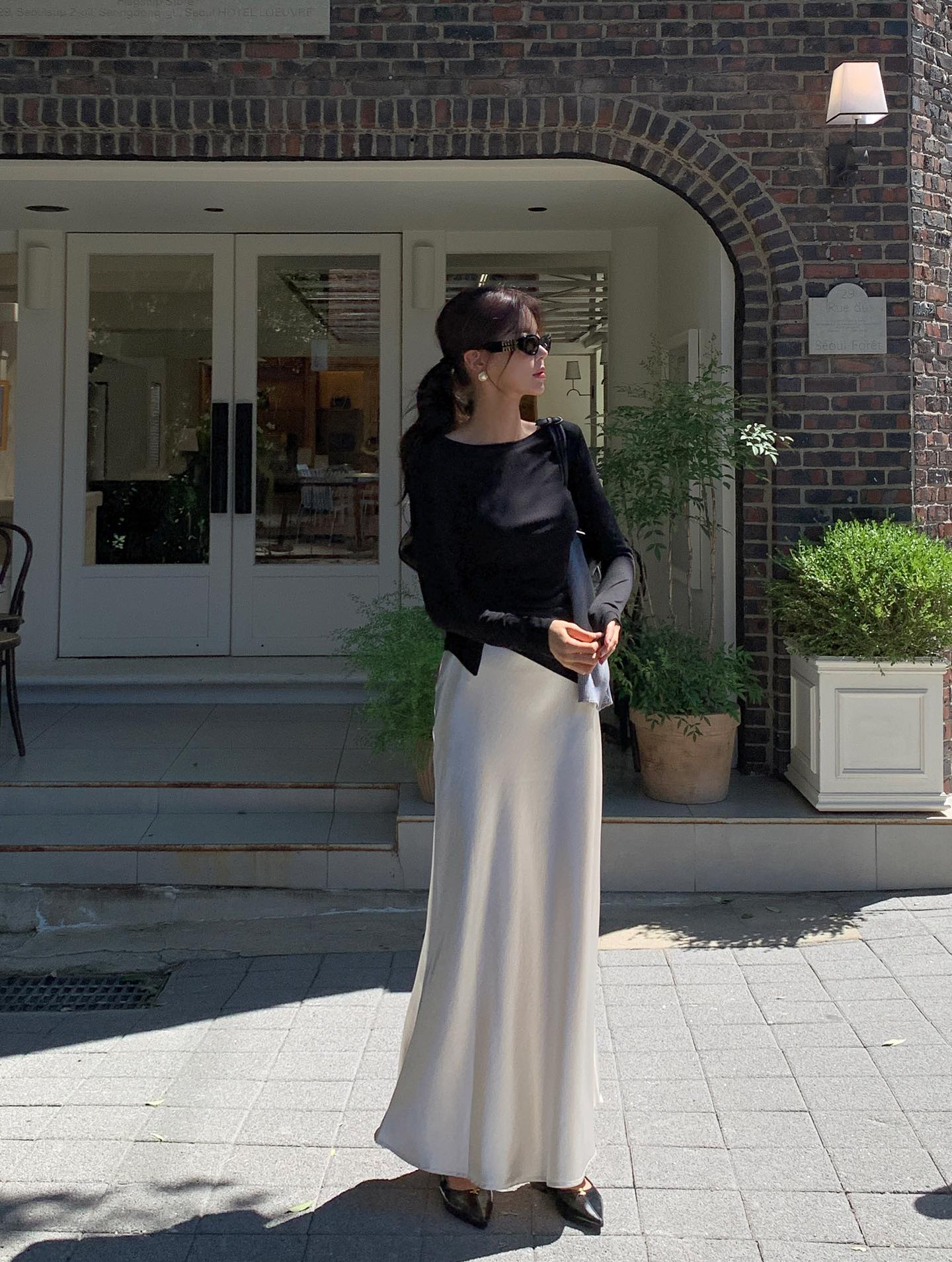 Mùa đông thích mặc chân váy suông, chị em sắm ngay 4 kiểu áo này để phối cùng là đẹp chuẩn chỉnh, tôn dáng khỏi nghĩ - 9