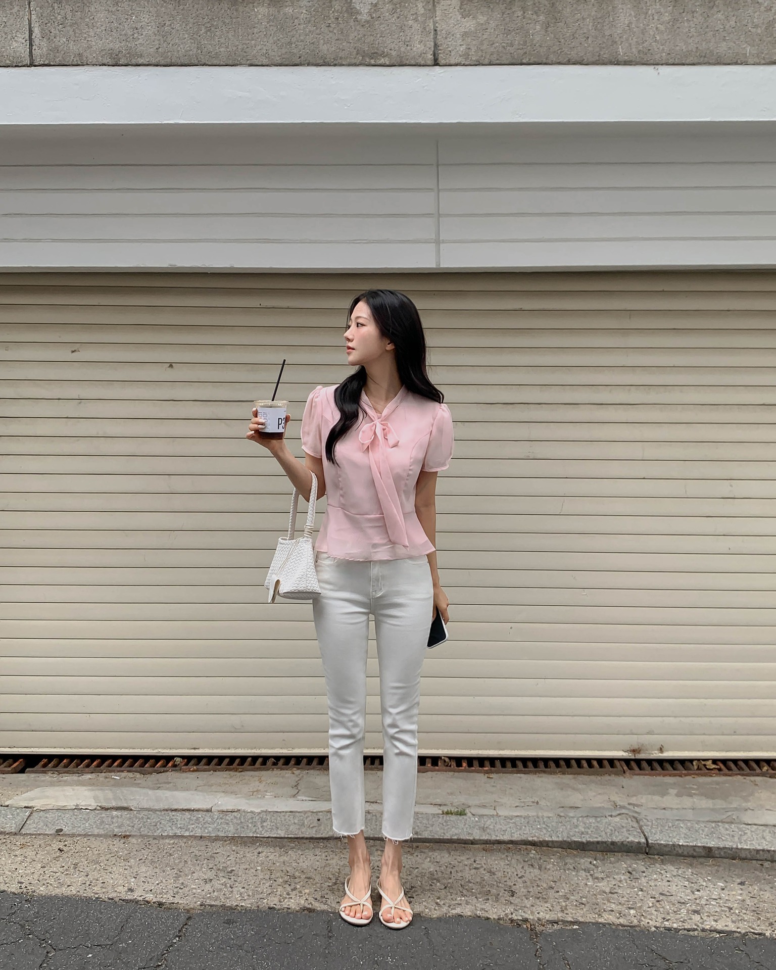 3 kiểu quần giúp &#34;hội nấm lùn&#34; hack dáng thần kỳ, diện lên cao hơn vài centimet - 8