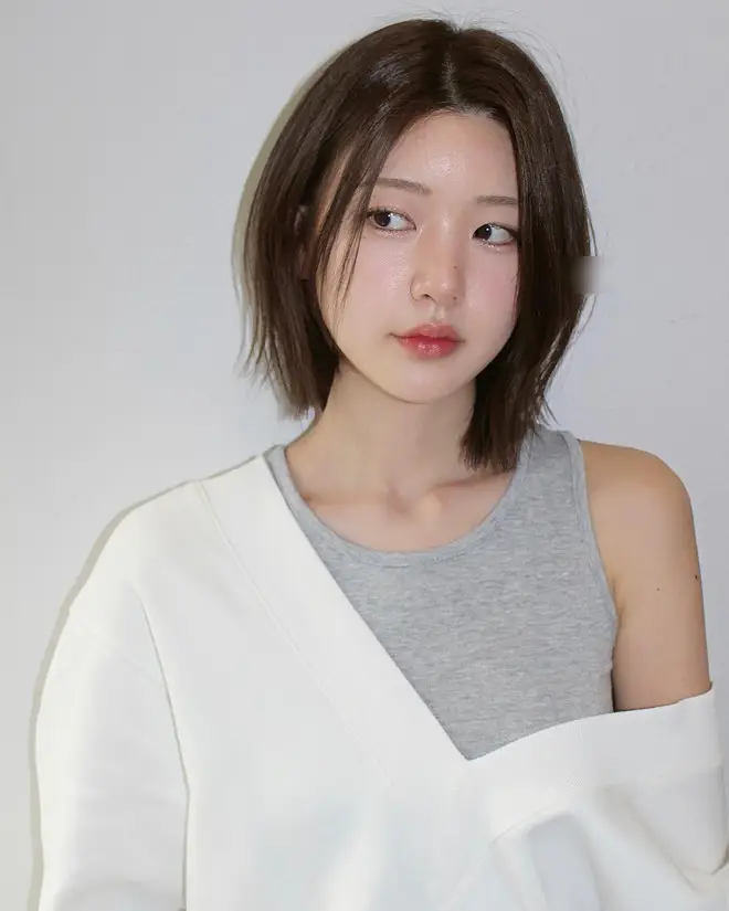 Nàng công sở muốn "trẻ sang" nên thử 4 kiểu layer này: Tôn mặt nhỏ gọn, che khuyết điểm cực khéo! - 9