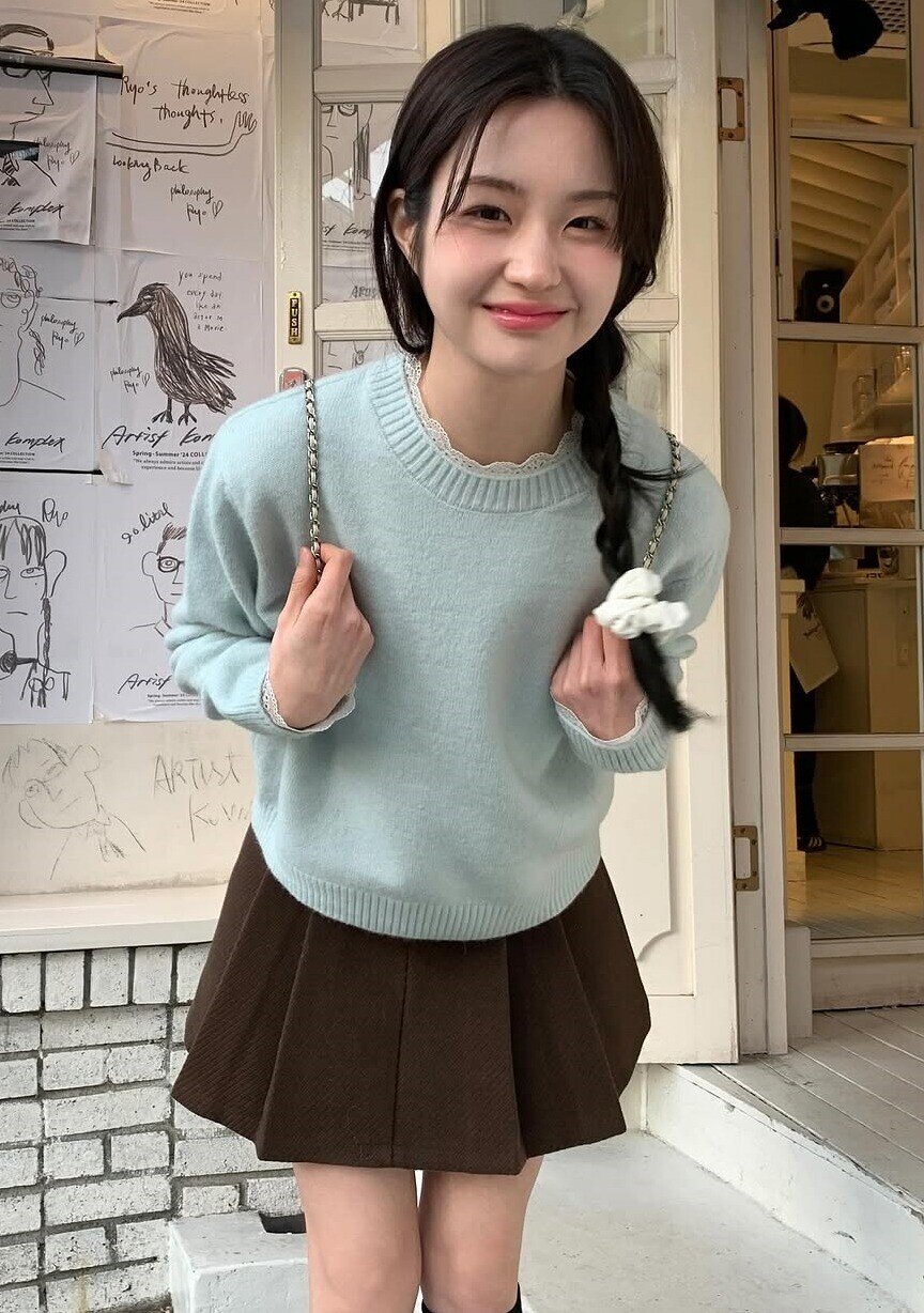 Nàng bánh bèo thích mặc váy vóc điệu đà, chăm &#34;kết thân&#34; với 5 kiểu tóc này: Vừa xinh xắn lại &#34;chanh sả&#34; như con nhà giàu - 14