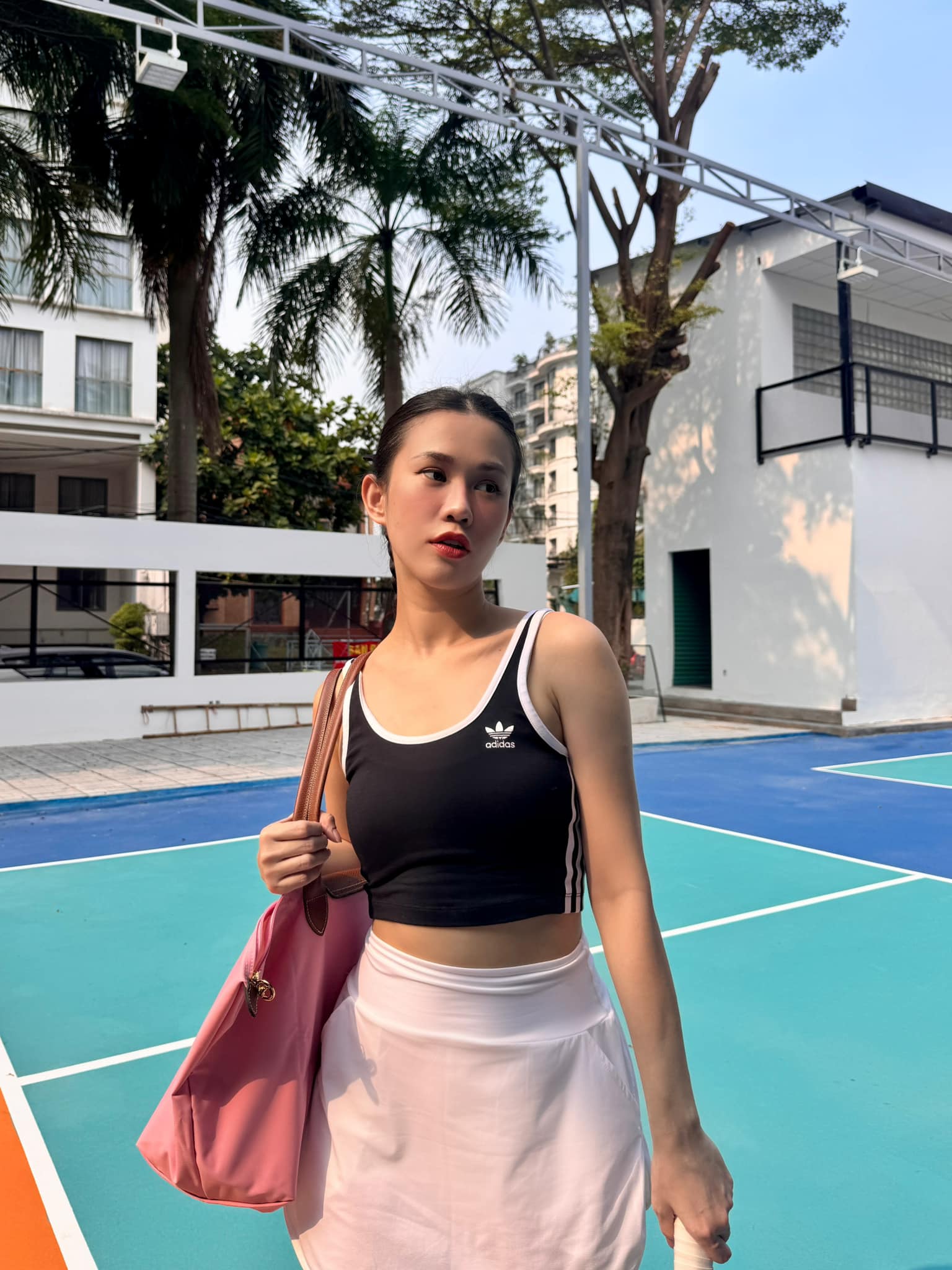 Chỉ cao 1m62 nhưng hot girl Ngọc Thảo có gu ăn mặc hack dáng đỉnh như người mẫu, nhìn qua ai cũng mê - 18