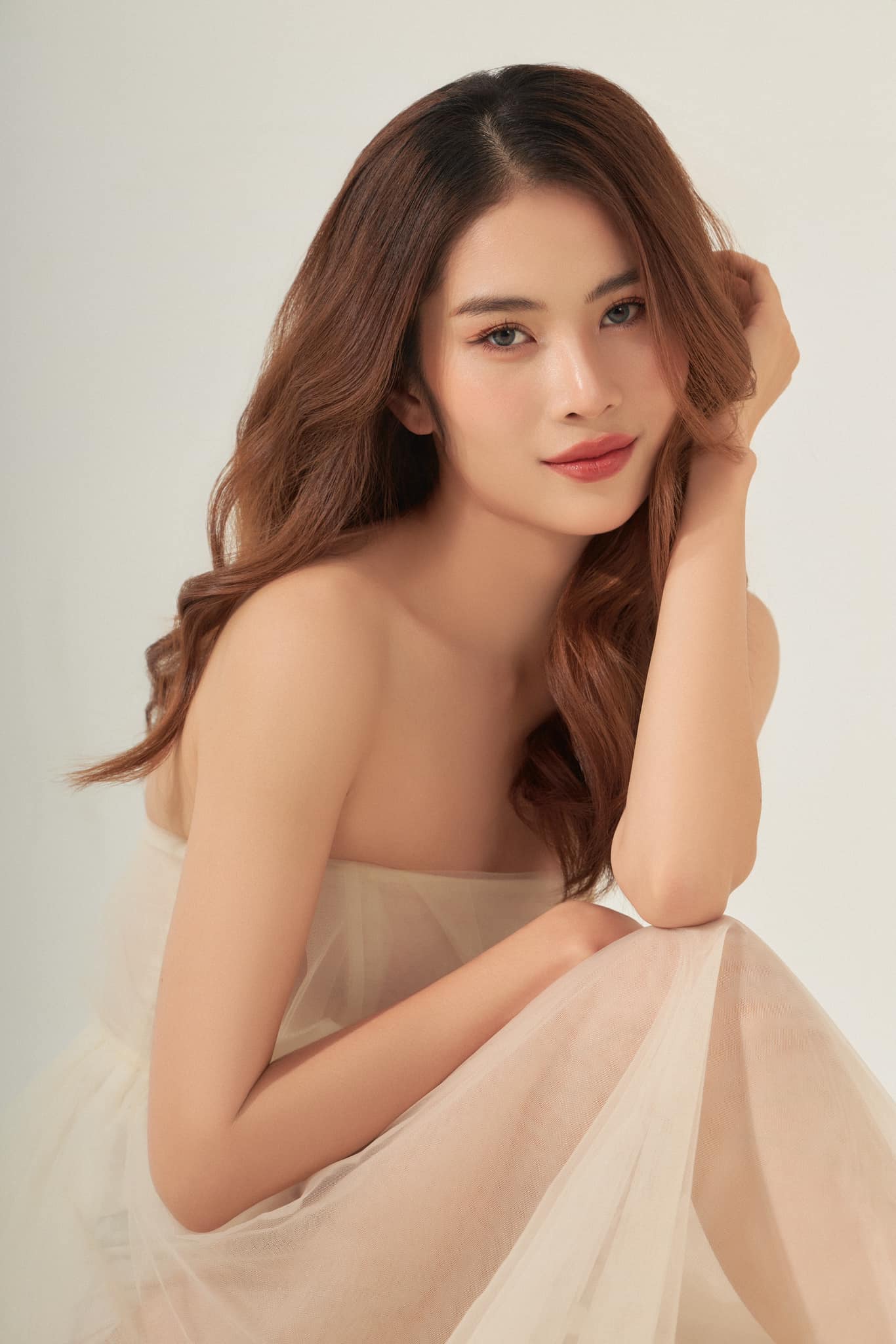 Mỹ nhân sở hữu gương mặt đẹp nhất dành cả thanh xuân để đi thi Hoa hậu: Cơ hội nào tại Miss Cosmo Vietnam 2026? - 4