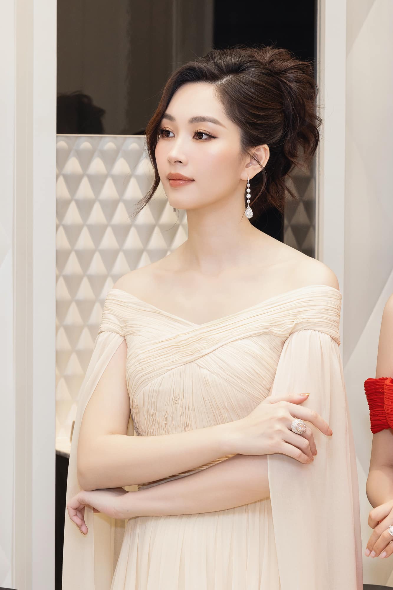 3 mỹ nhân Việt lọt top 100 gương mặt đẹp nhất thế giới: &#34;Mẹ 3 con&#34; đẹp đến khó tin, người chưa được 1m7 vẫn thành Á hậu  - 7