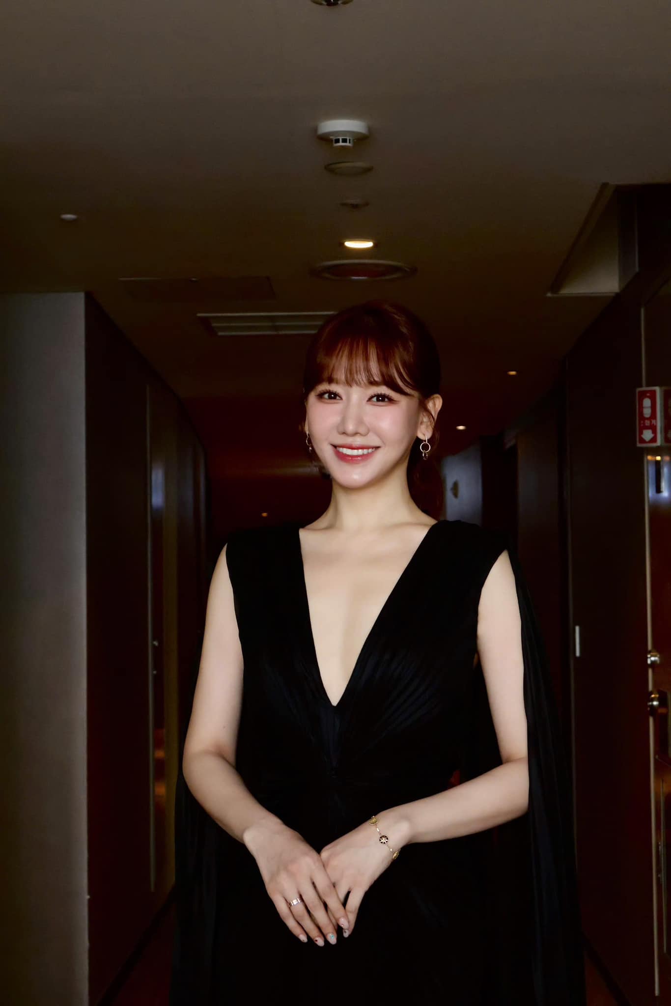 Mỹ nhân lấy nam MC giàu nhất nhì Việt Nam có &#34;kho đồ hiệu&#34; như cửa hàng, cứ buồn là chồng tặng túi trăm triệu - 6