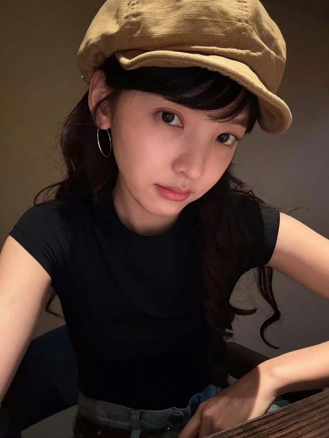 Nữ thần vạn người mê: Cả đời chỉ gắn bó với 1 item, đẹp đến mức khiến ai nhìn cũng "rụng tim"! - 6