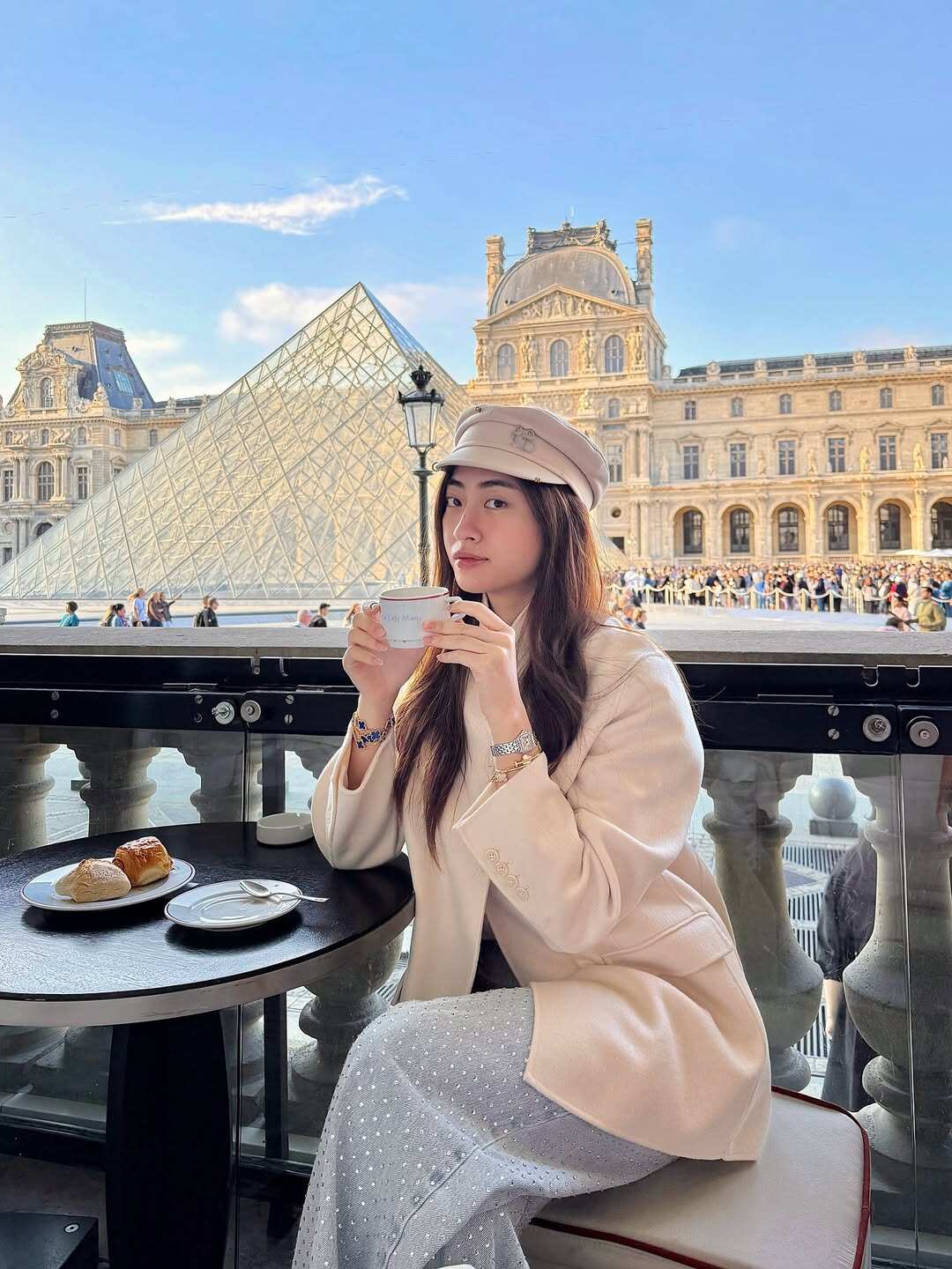 Mỹ nhân Việt thi nhau lăng xê 4 kiểu áo khoác này vào mùa lạnh, chỉ cần 1 cái thôi là mặc đẹp cả mùa! - 3