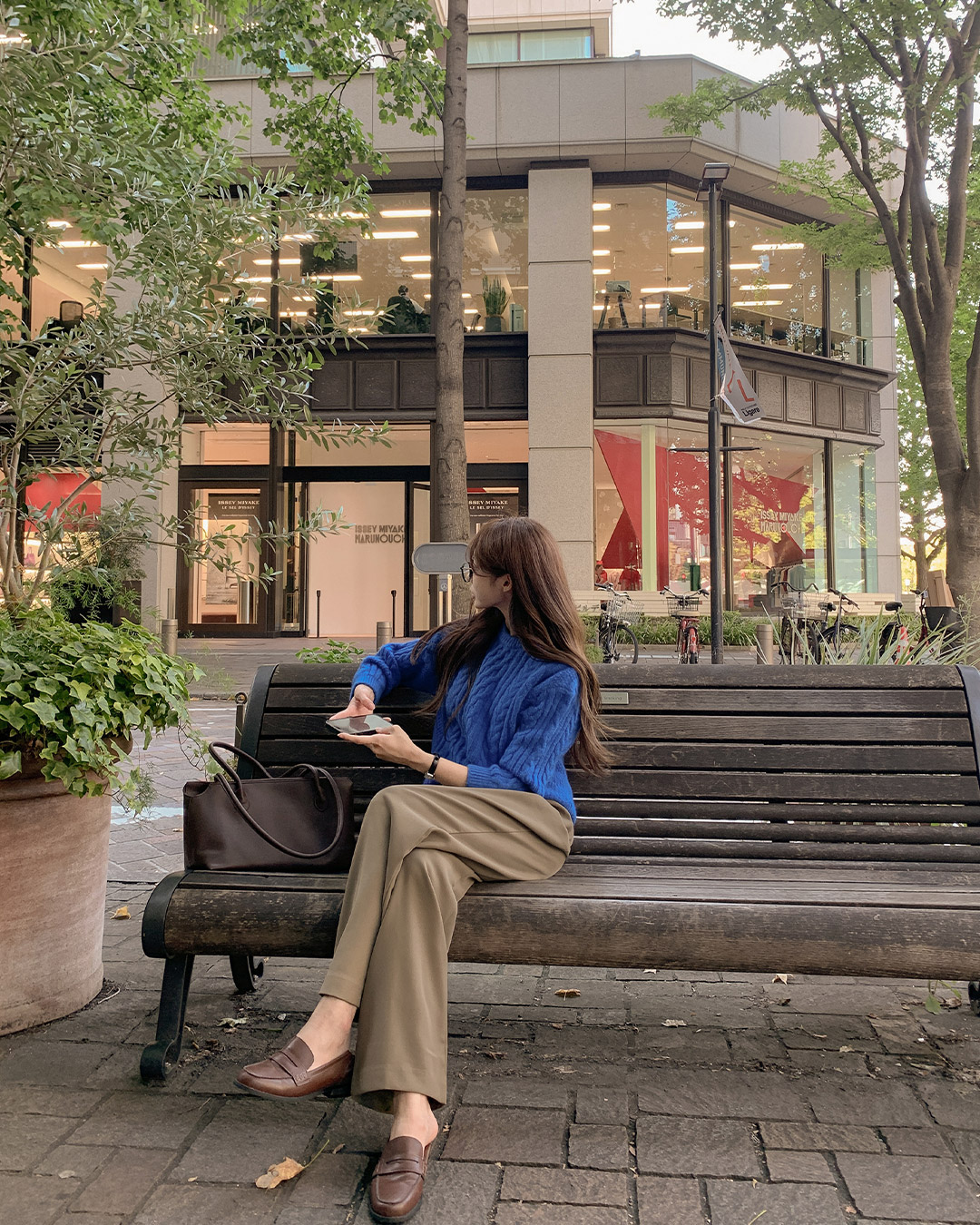 Dân công sở thích mặc đẹp phải có 3 kiểu giày này vào mùa đông, diện kiểu gì cũng hợp mà không cần nghĩ ngợi nhiều - 6