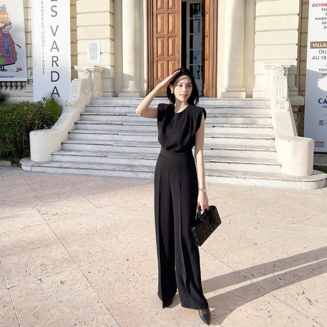 Gu ăn mặc &#34;giàu ngầm&#34; của hai con dâu nhà tỷ phú Johnathan Hạnh Nguyễn - 15