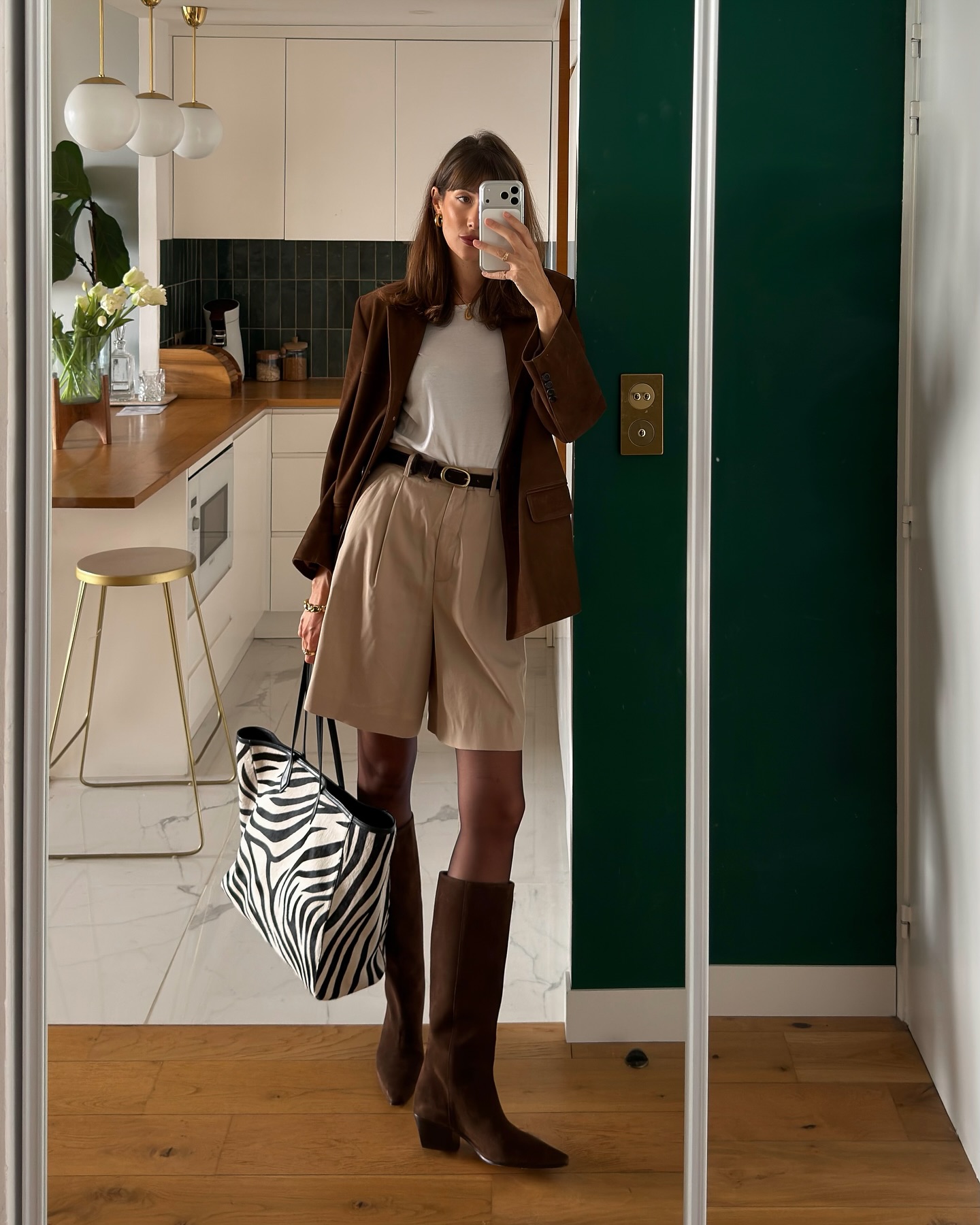 Tủ đồ ít không sao, chị em có 5 kiểu giày này là "gánh" mọi outfit, đi làm hay đi chơi kiểu gì cũng hợp - 11