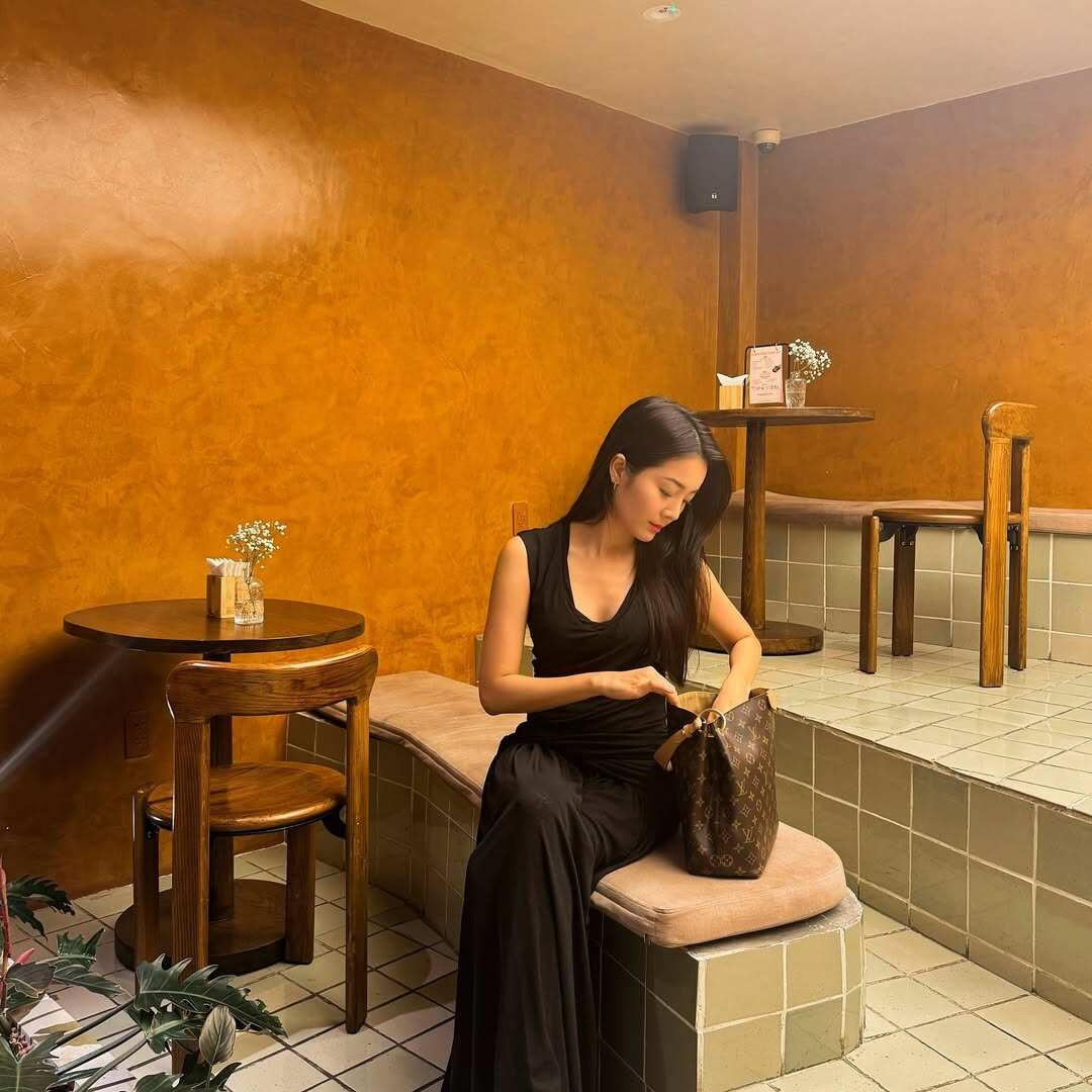 &#34;Tiểu tam&#34; màn ảnh Việt giảm 25kg trong 4 tháng, mẹ 1 con chăm mặt cắt xẻ khoe dáng &#34;mê chữ ê kéo dài&#34; - 7