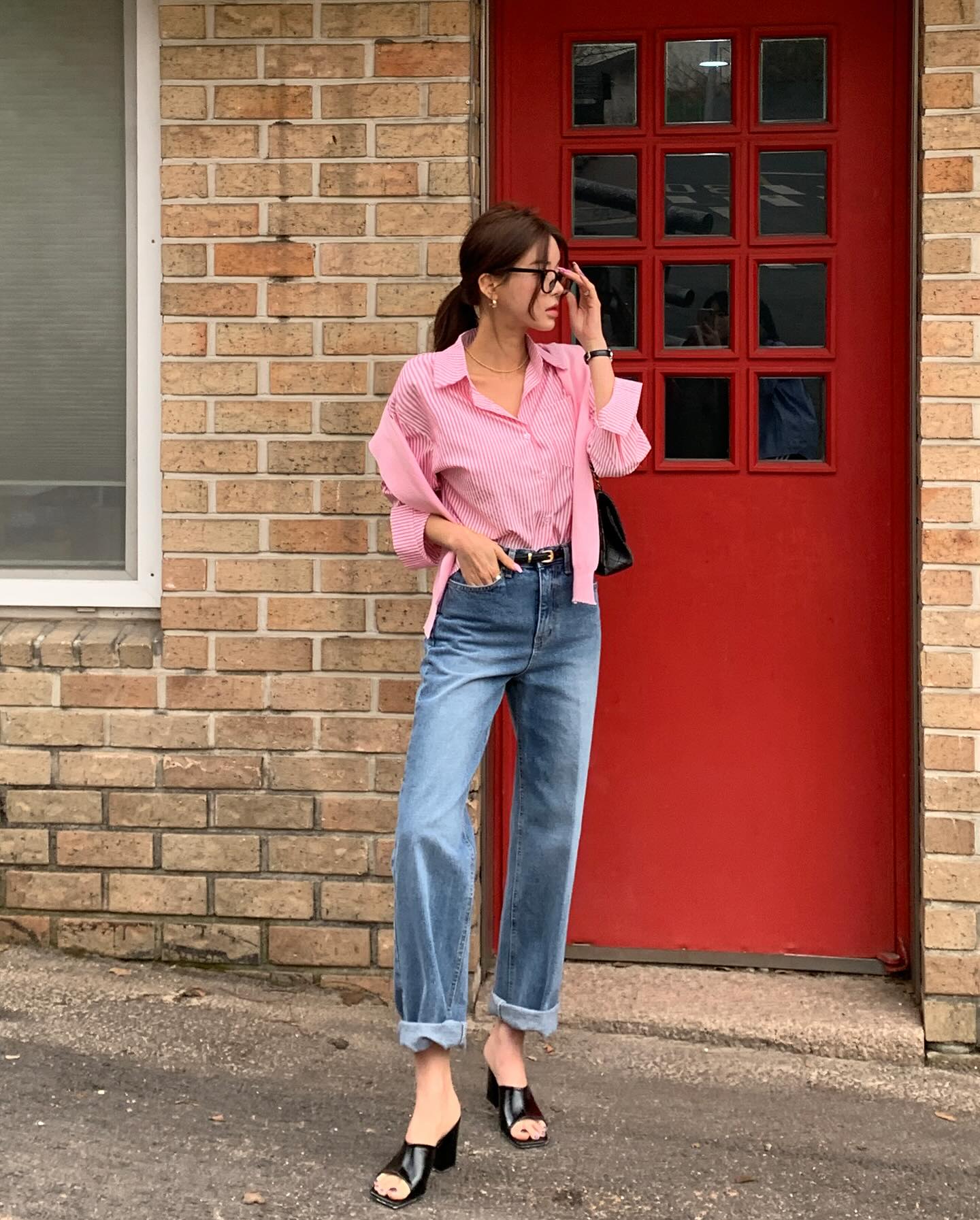 Chị em sau 35 tuổi nhất định phải có 5 đôi giày này trong tủ đồ, diện mùa nào cũng hợp mà nhìn trẻ hơn tuổi - 13