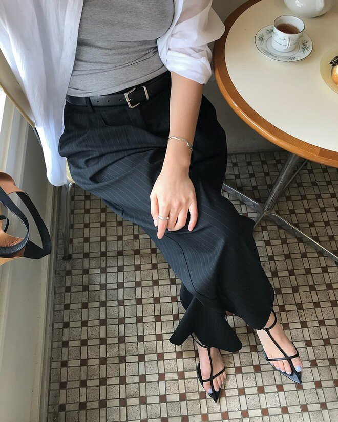 Chị em sau 35 tuổi nhất định phải có 5 đôi giày này trong tủ đồ, diện mùa nào cũng hợp mà nhìn trẻ hơn tuổi - 14