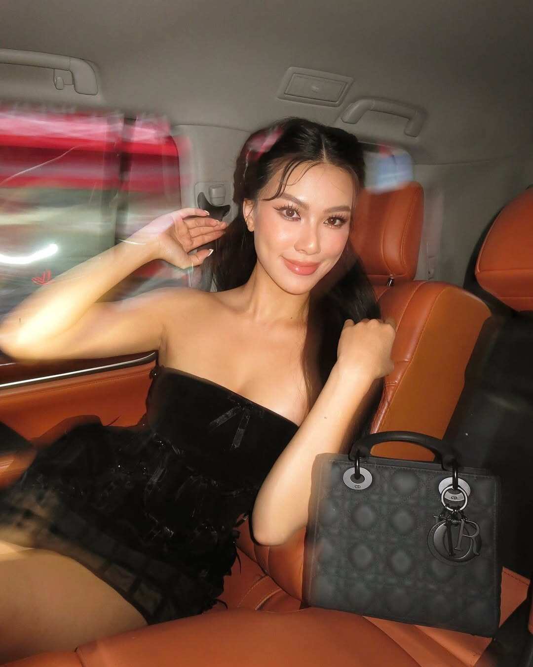 Cô gái Cần Thơ nhận &#34;gạch đá&#34; vì body ngấn mỡ nay &#34;lột xác&#34; ngoạn mục khoe dáng đẫy đà, sống nhung lụa như phú bà ở tuổi 30  - 6